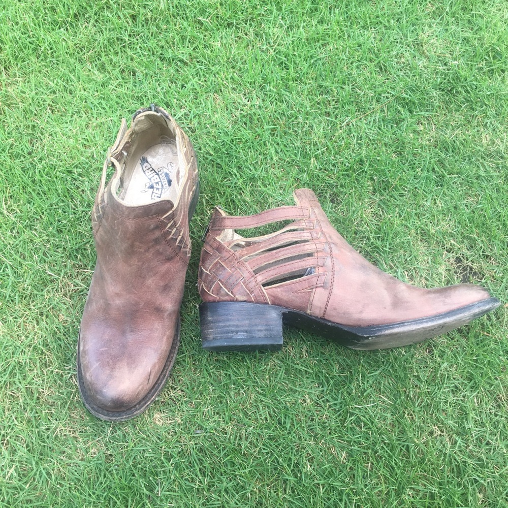 Freebird Booties Size 8 Like New!